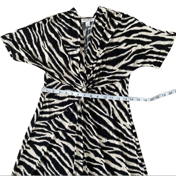 ENFOCUS Studio Zebra Print Dress Size 6 - Picture 9 of 11